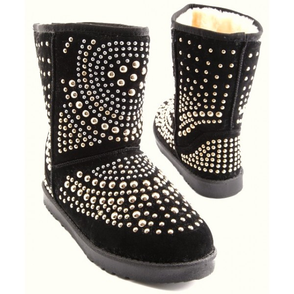 boots femme clou
