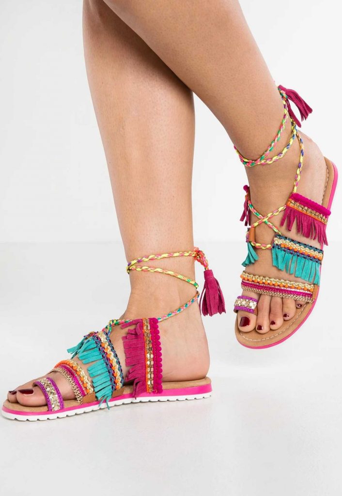 sandales colorées